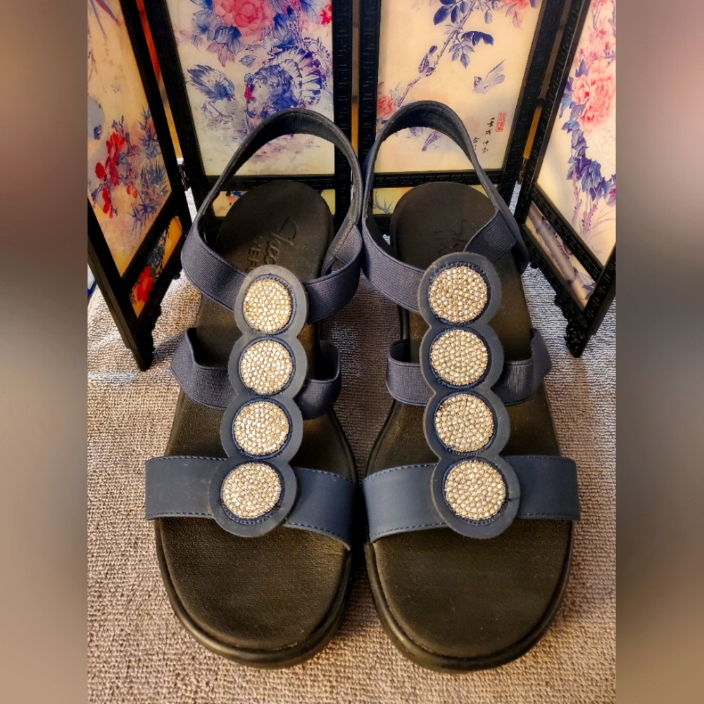 SKECHERS Cali Luxe Foam Rumble On Camp GLAM WEDGE Sandal Size 9.